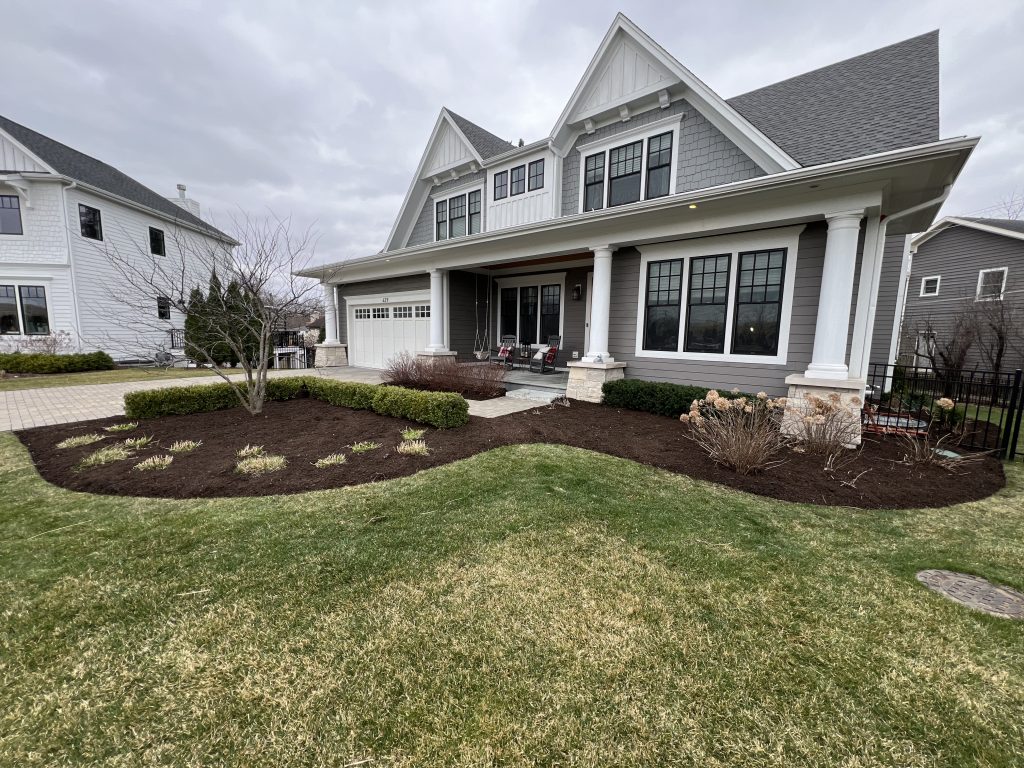 Residential Mulch Application